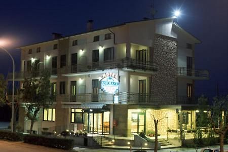 Hotel Rivamare Massignano Zewnętrze zdjęcie