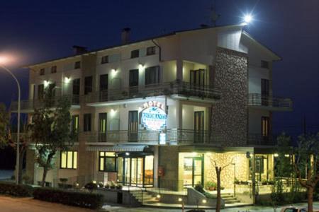 Hotel Rivamare Massignano Zewnętrze zdjęcie